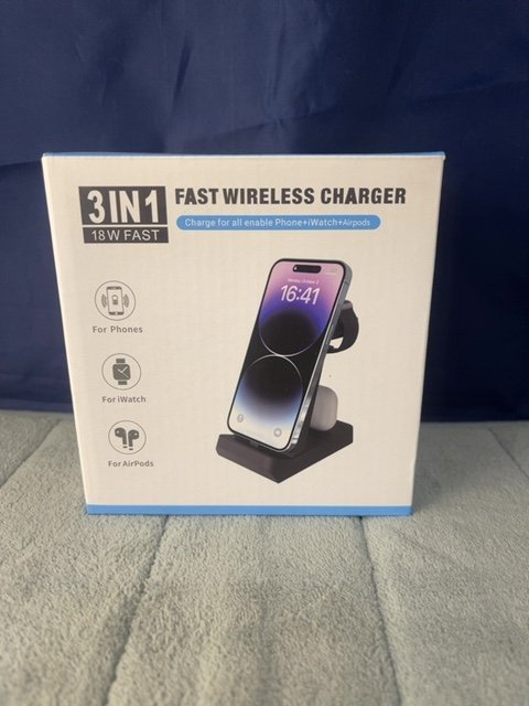 3 in 1 Fast Wireless Charging station