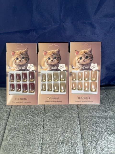 Lot of 3 Cat eye Press on nails  Lot # 84
